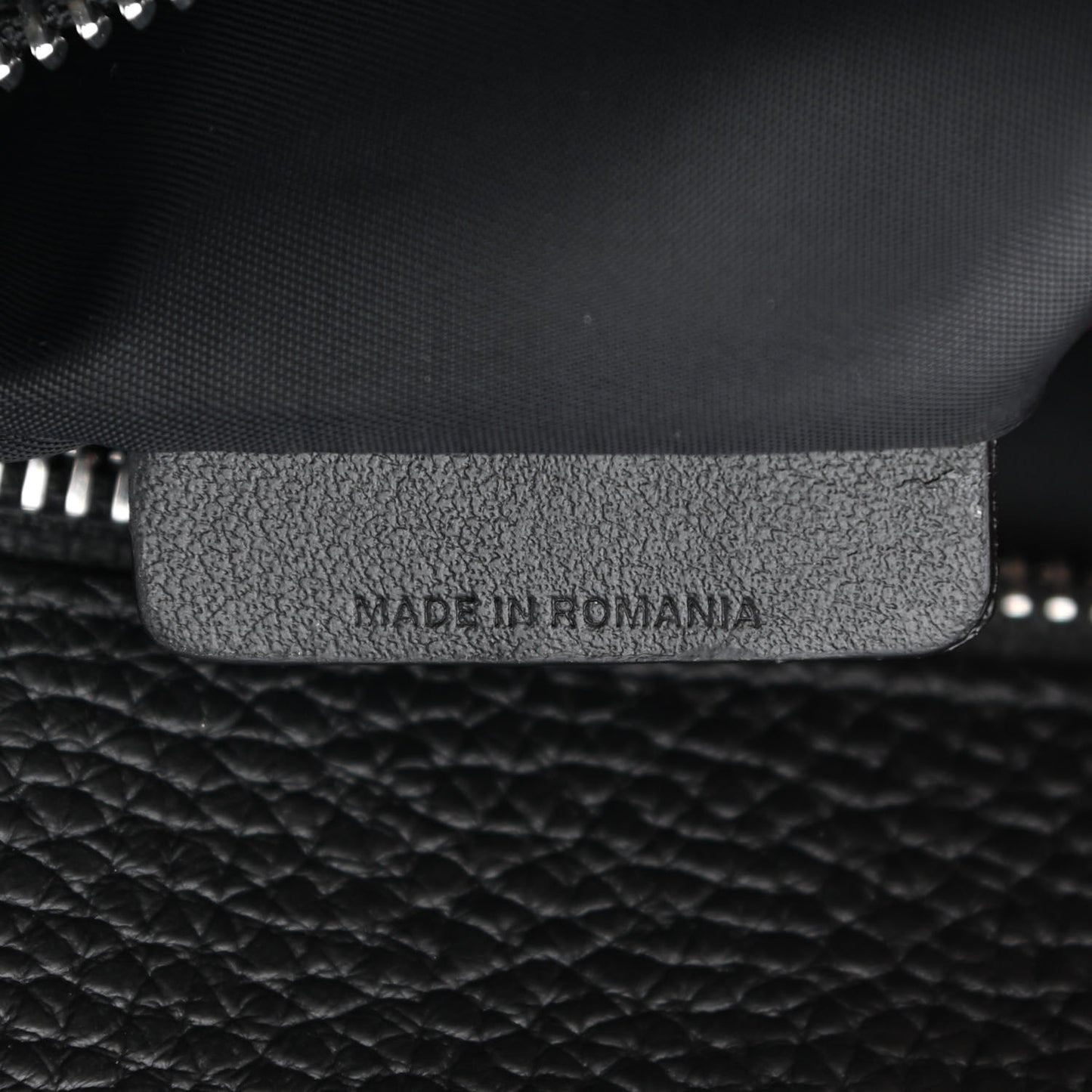 Grainy Calfskin Embossed Bruno Messenger Black