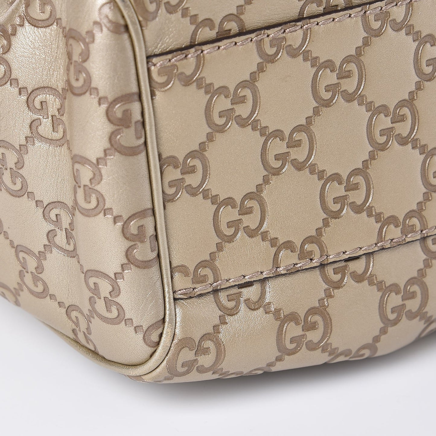 Guccissima Medium Sukey Tote Champagne