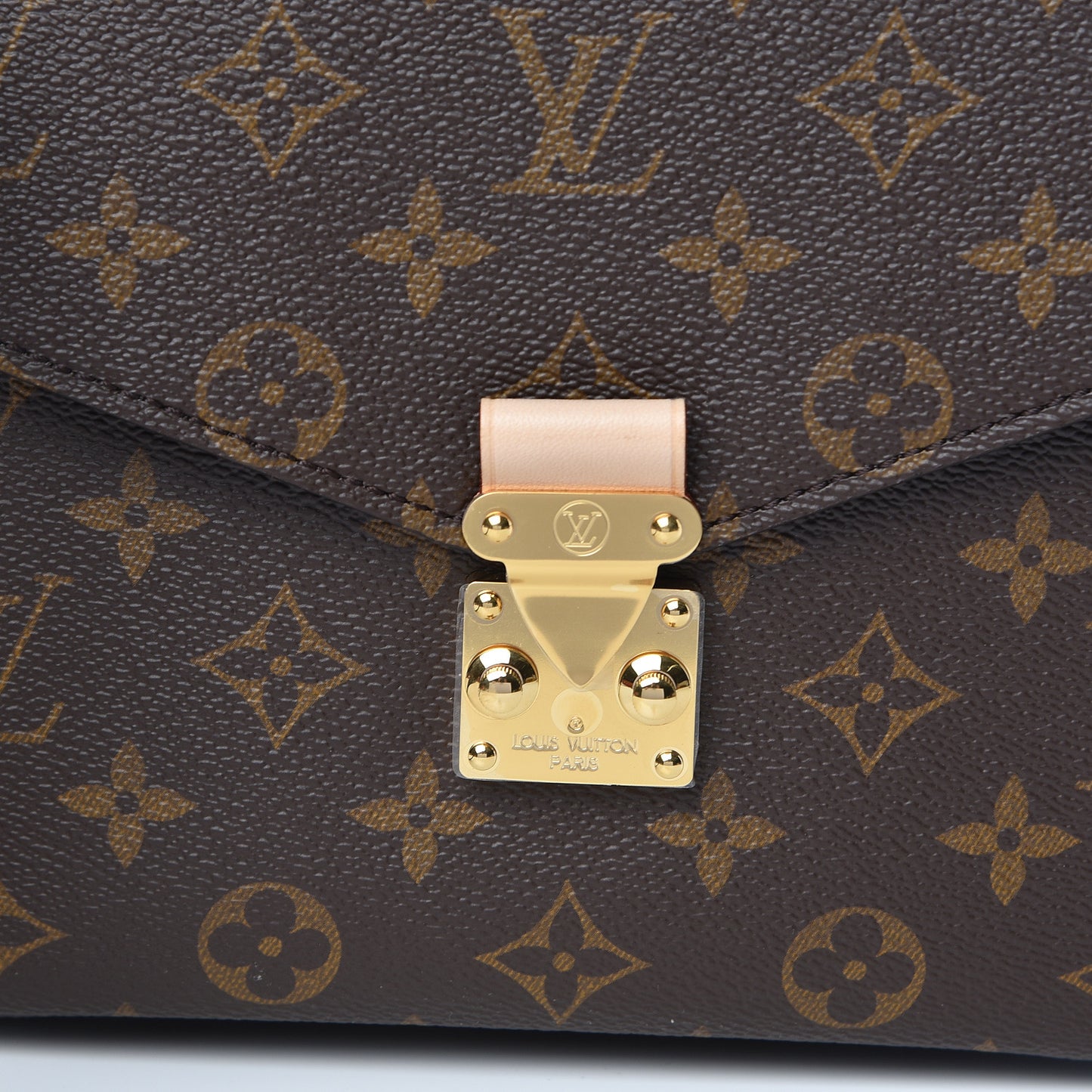 Monogram Pochette Metis
