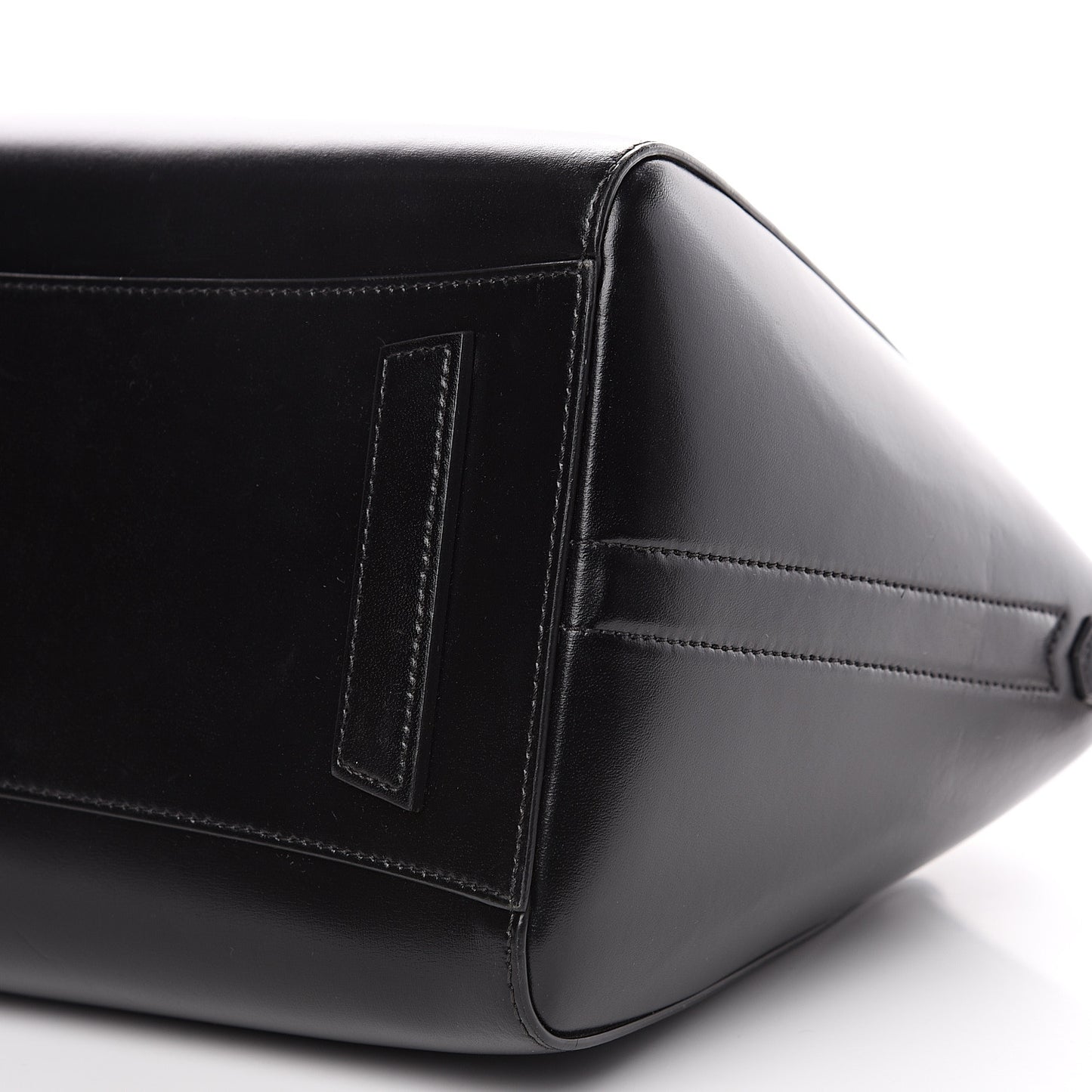 Shiny Lord Calfskin Medium Antigona Black