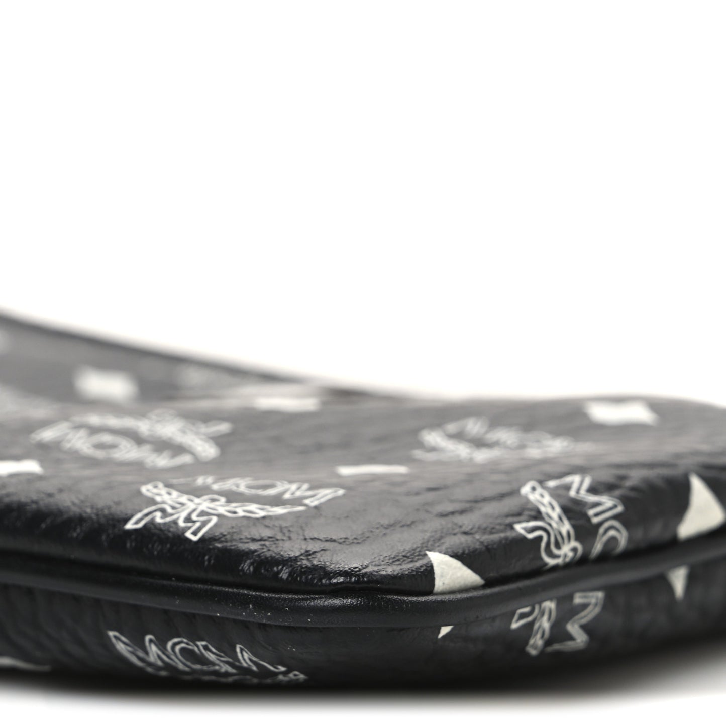 Visetos Medium Stark Wristlet Pouch Black