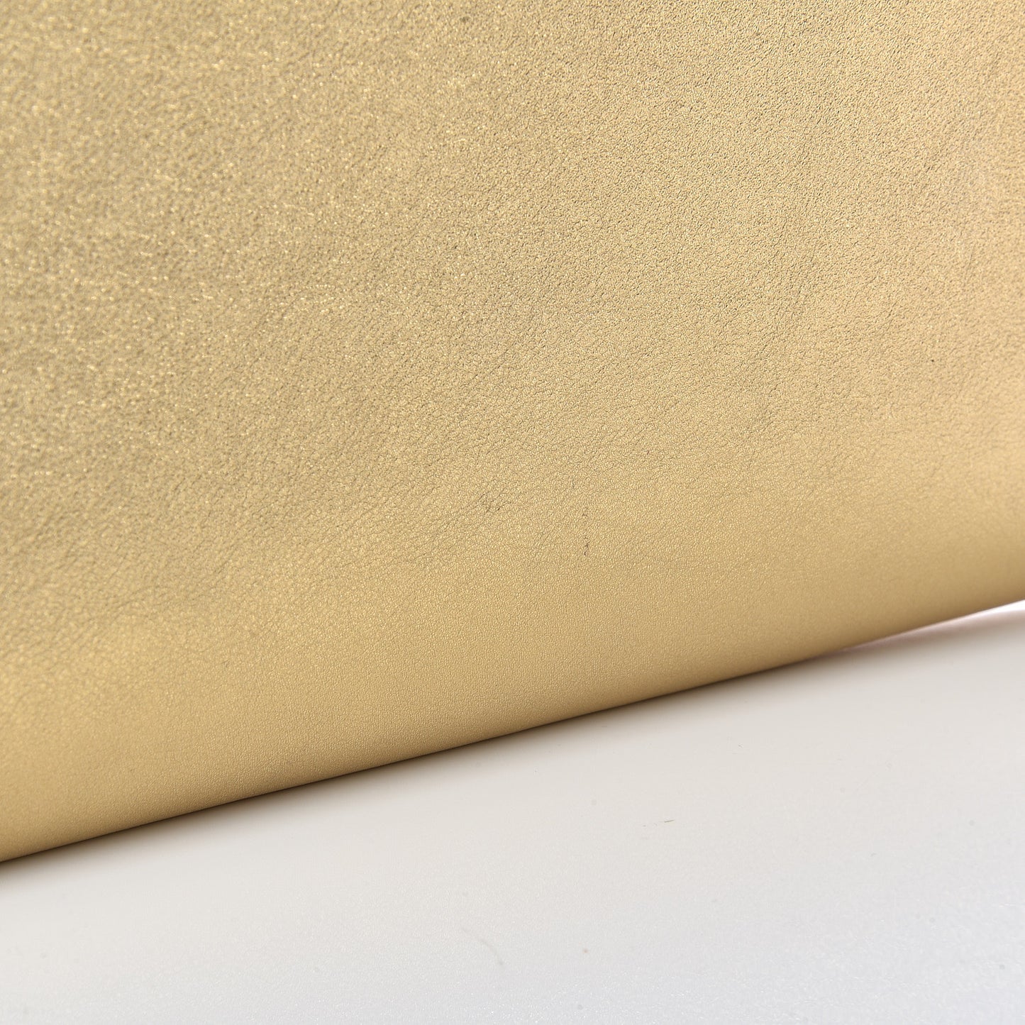 Calfskin Neo Sobe Louise EW Clutch Gold