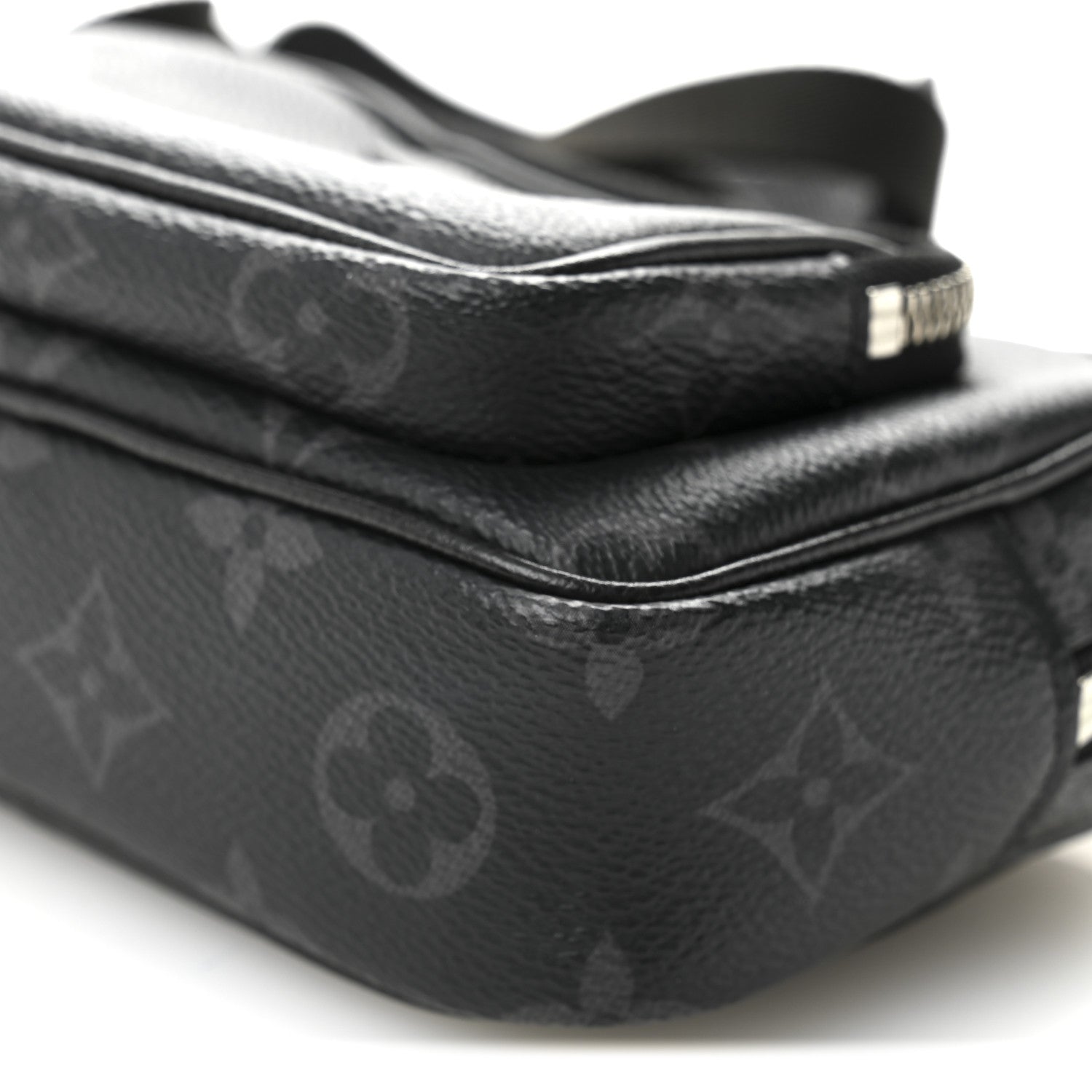 Louis Vuitton Monogram Eclipse Taigarama Outdoor Pouch Black 19 of 19