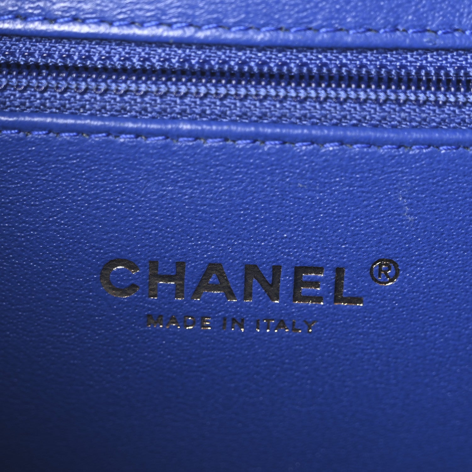 Chanel Caviar Quilted Medium CC Filigree Vanity Case Blue White Red 6 of 9
