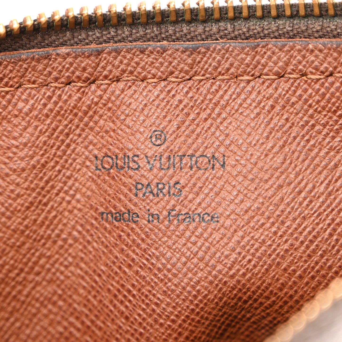 Monogram Papillon 26