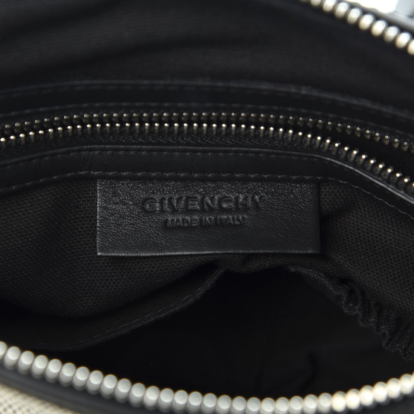 Calfskin Canvas Medium Pandora Black