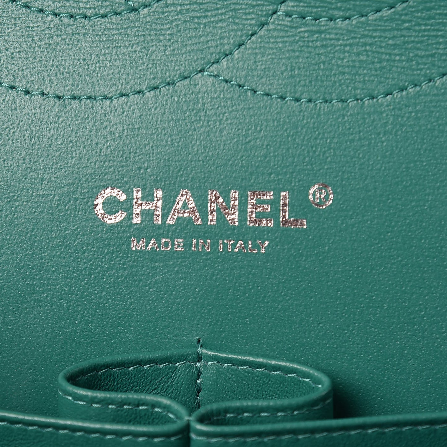 Caviar Chevron Quilted Jumbo Double Flap Green