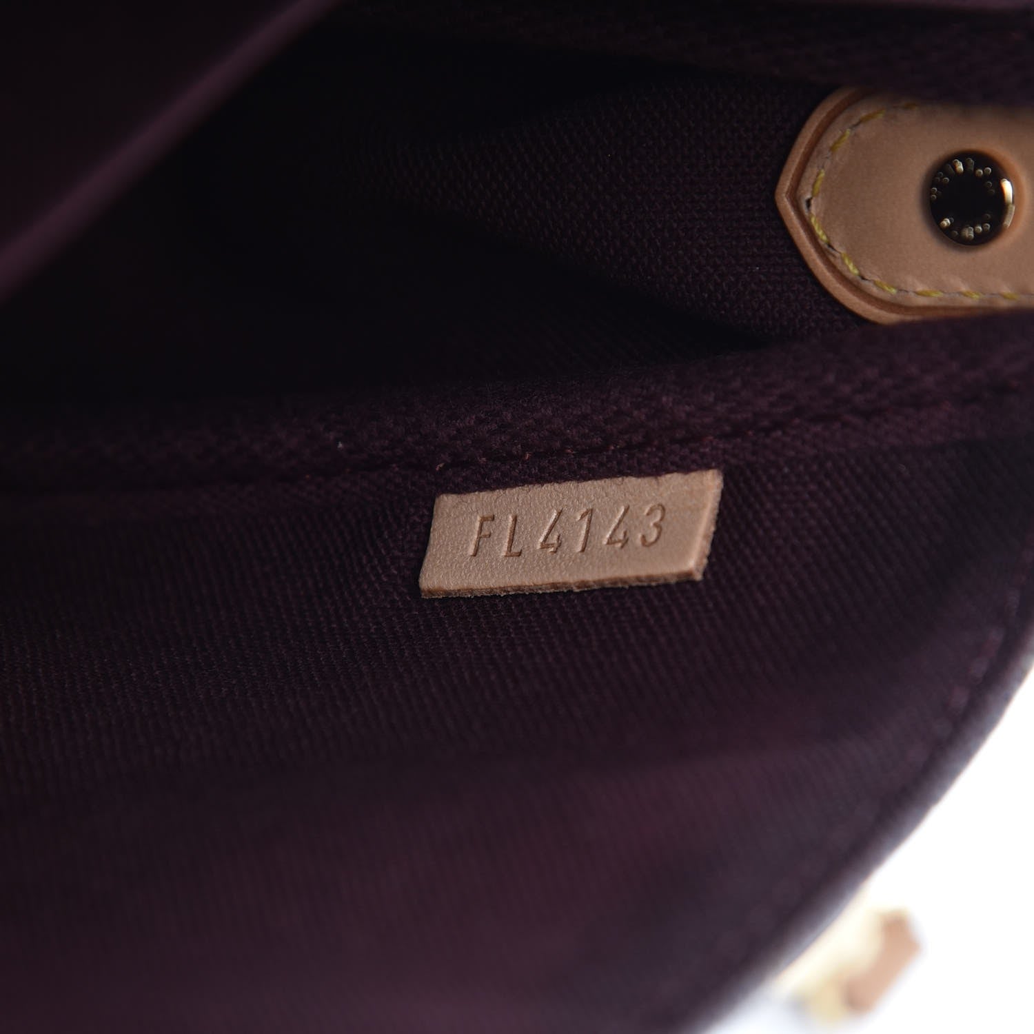 Louis Vuitton Monogram Favorite MM 8 of 8