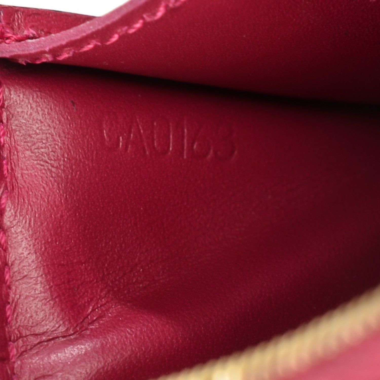 Louis Vuitton Vernis Key Pouch Rose Indien 8 of 8