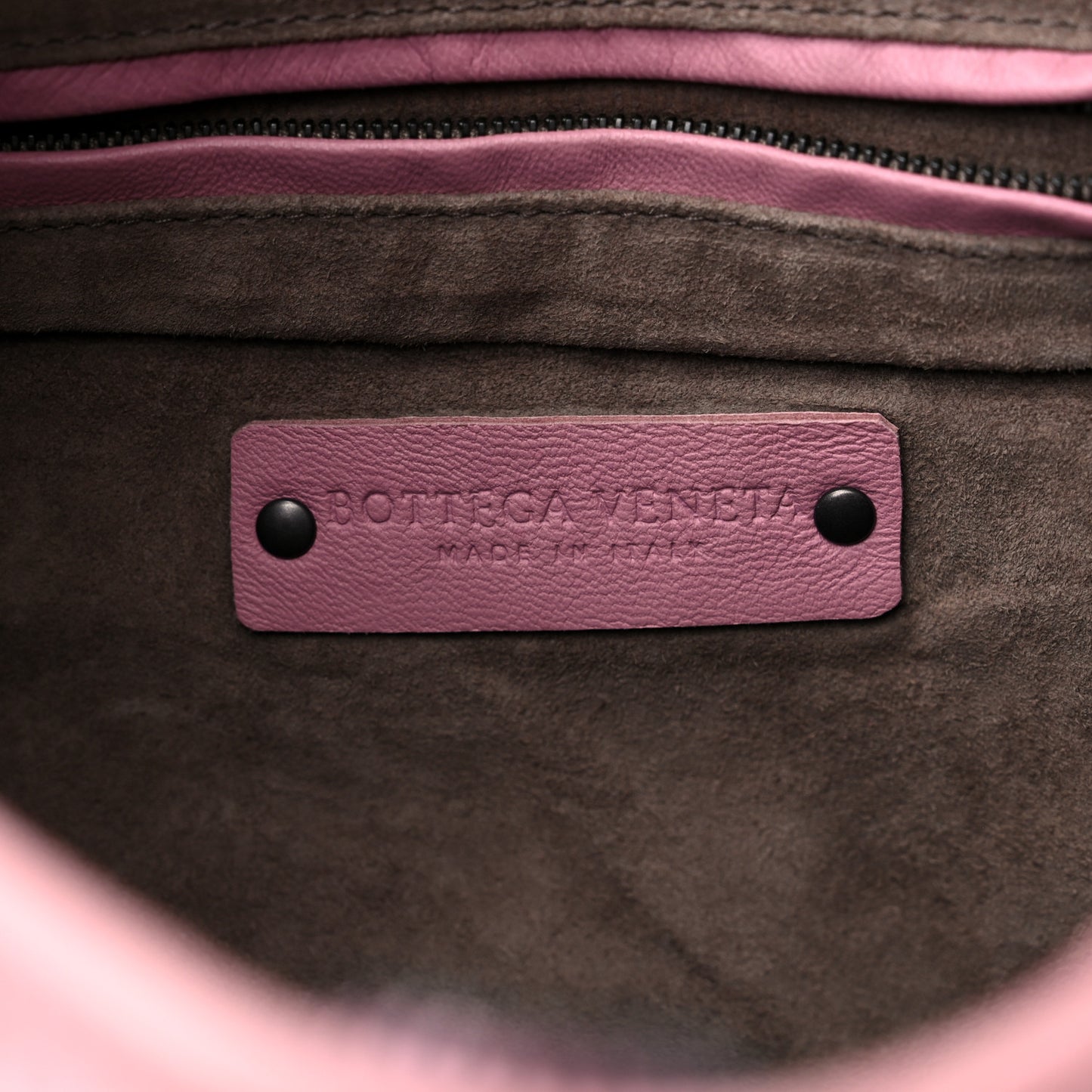 Nappa Intrecciato Medium Veneta Hobo Glicine