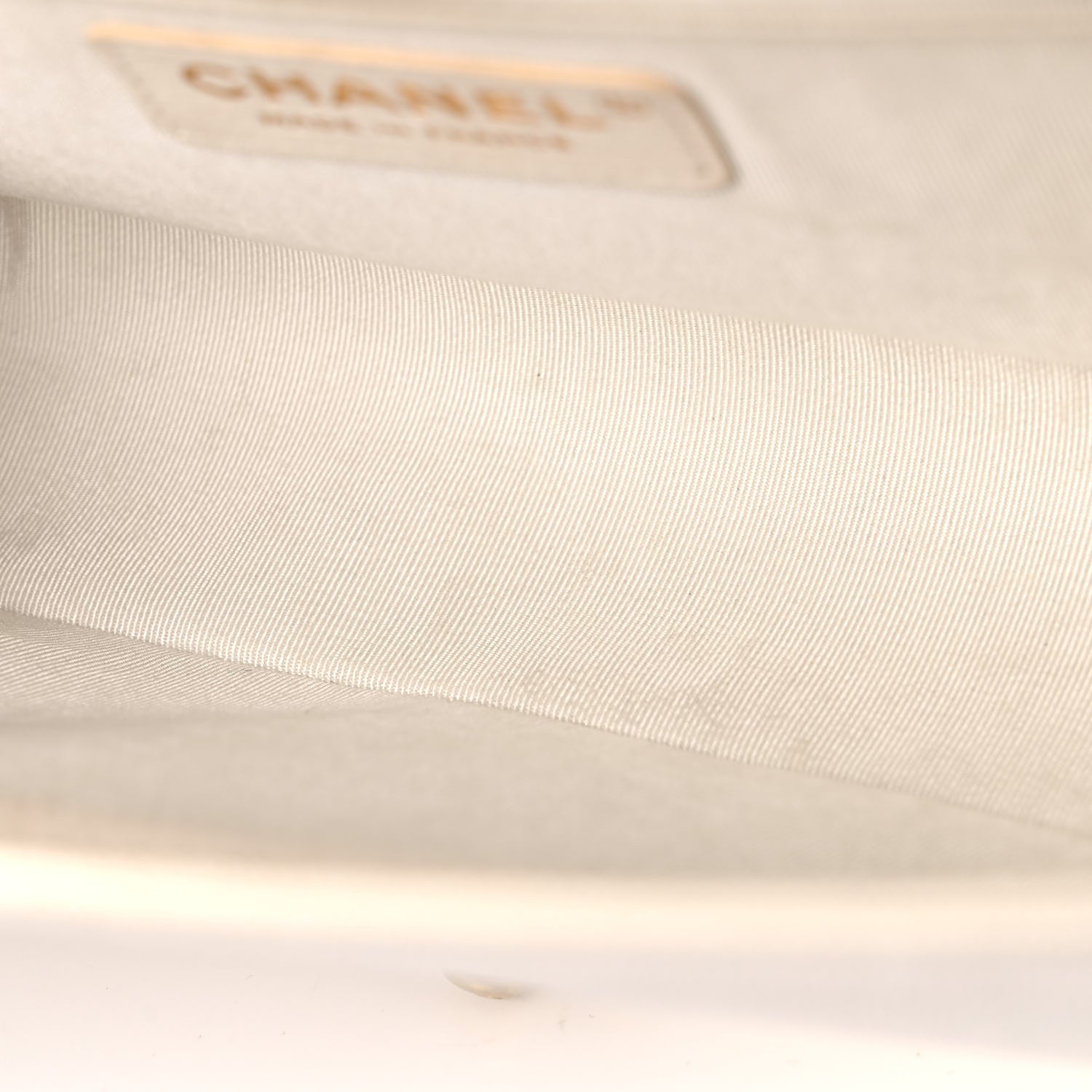 Chanel Caviar Quilted Medium Boy Flap White 14 of 27