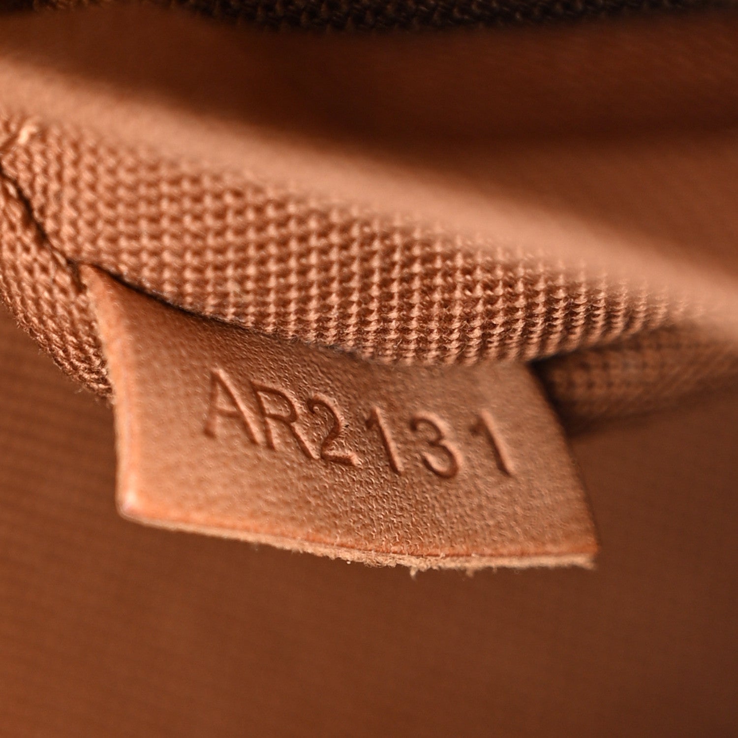 Louis Vuitton Monogram Trotteur Beaubourg 8 of 12