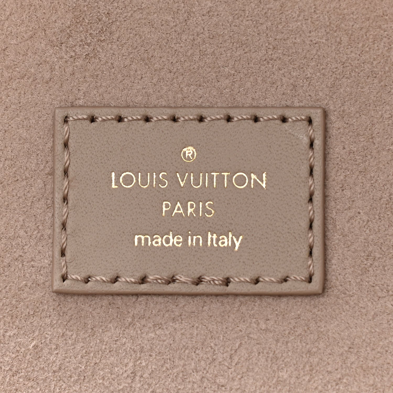 Louis Vuitton Empreinte Monogram Giant Vanity PM Tourterelle 7 of 12
