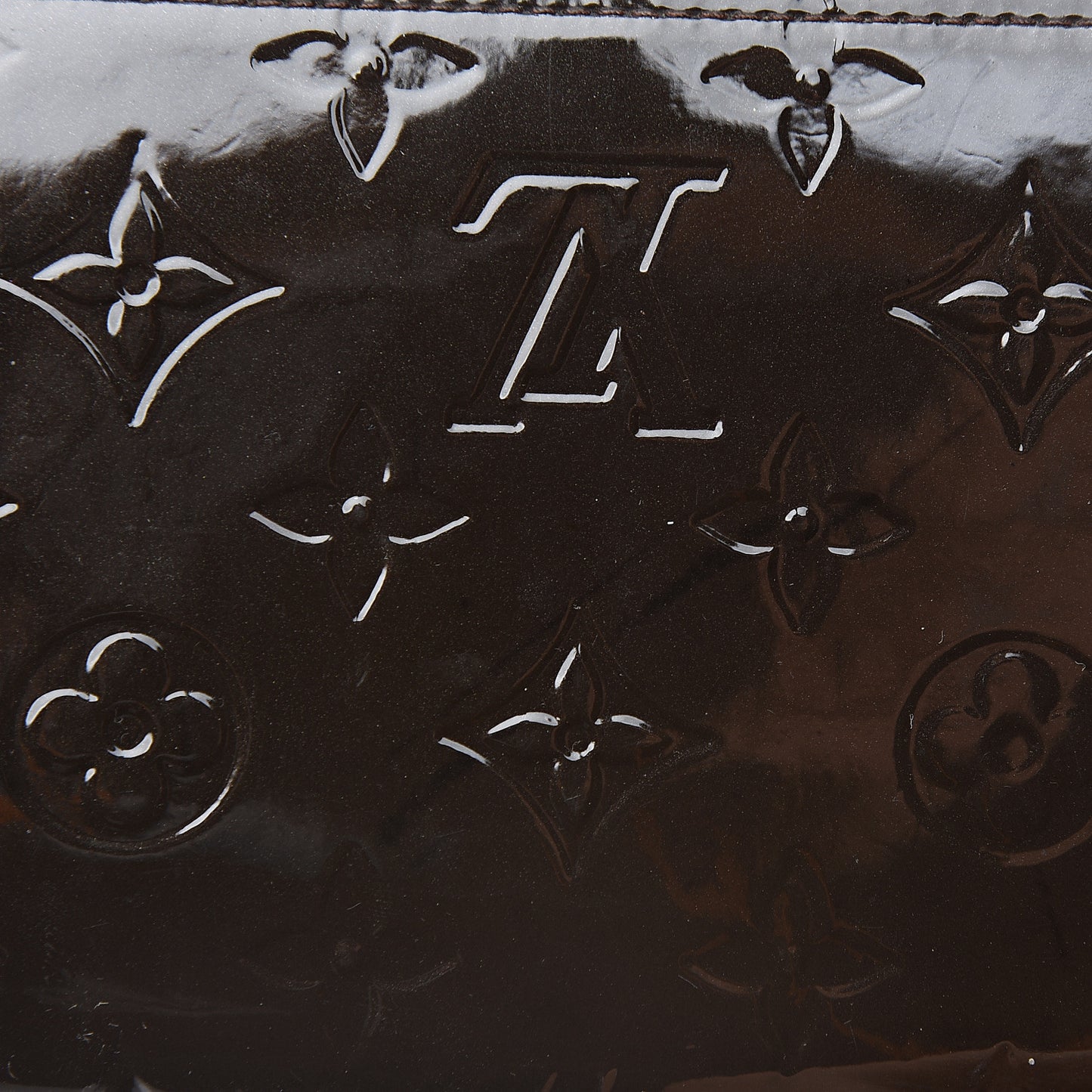 Vernis Zippy Wallet Terre D'Ombre