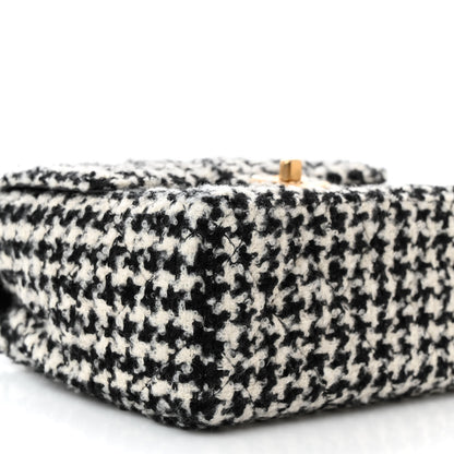 Chanel Tweed Houndstooth Quilted Mini Square Flap 9 of 11
