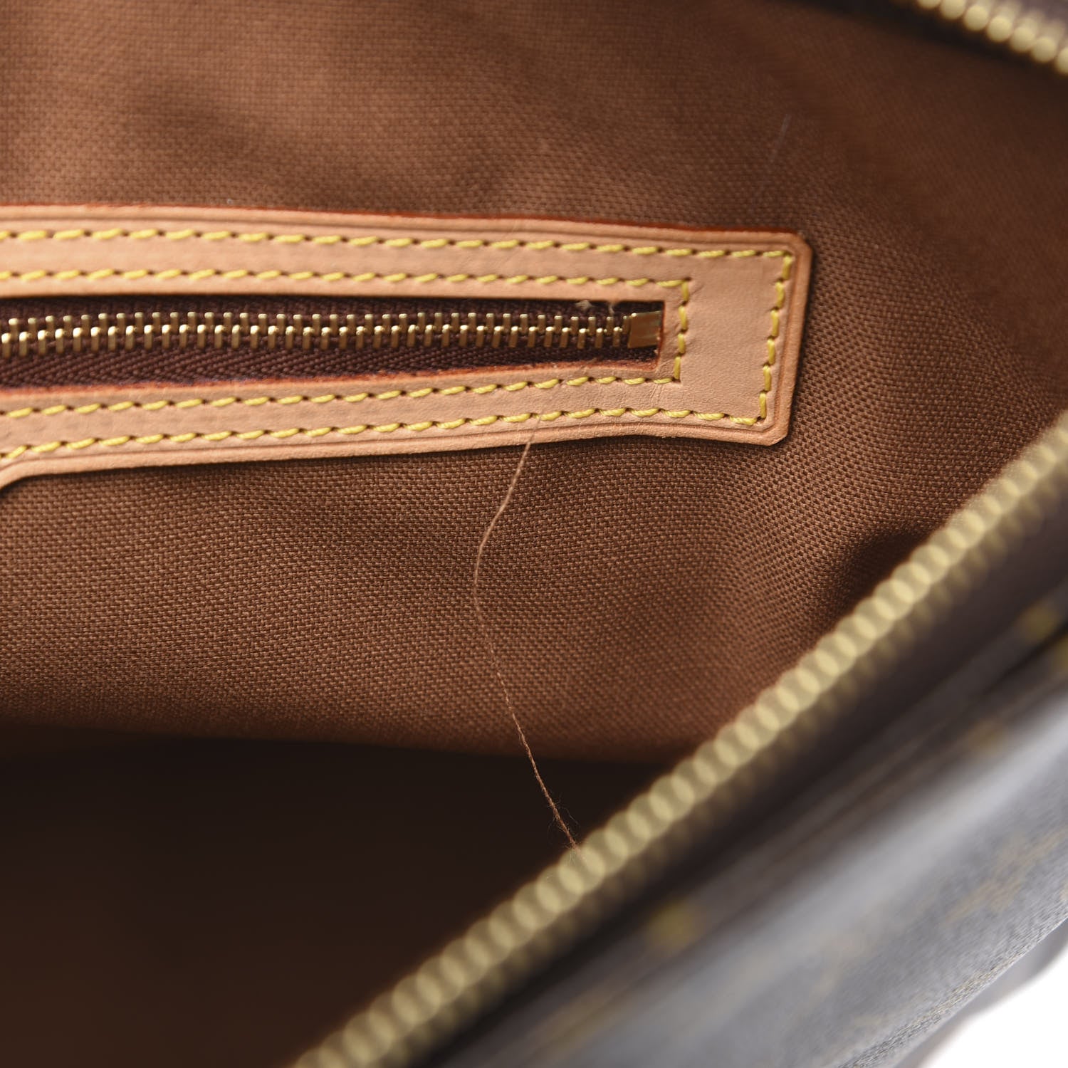 Louis Vuitton Monogram Cabas Mezzo 7 of 13