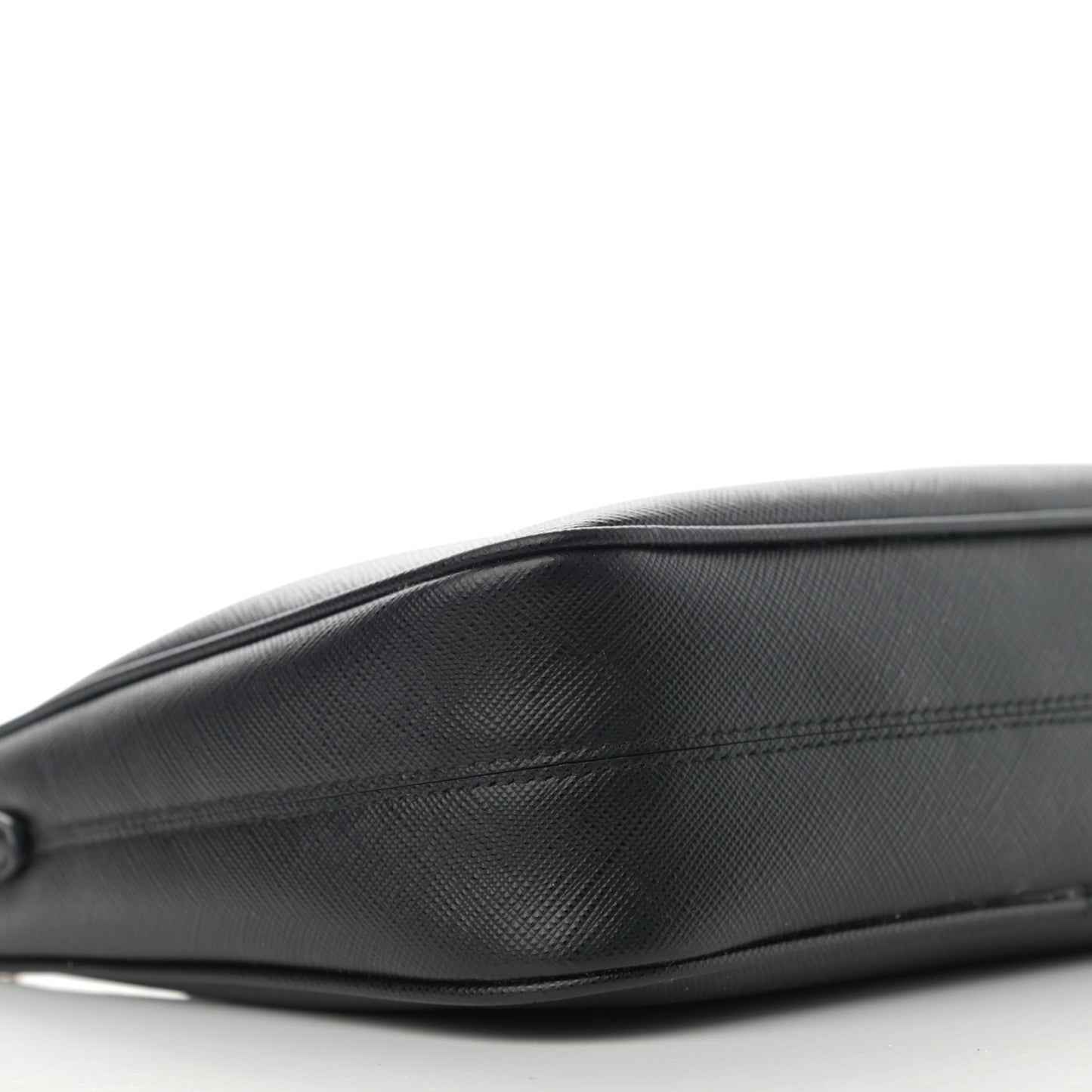 Saffiano Lux Re-Edition 2005 Shoulder Bag Black