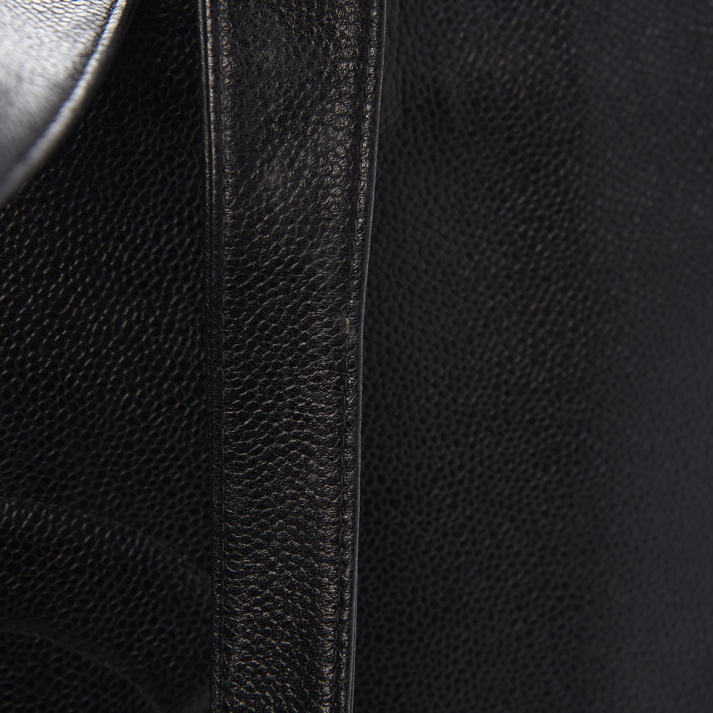 Caviar CC Tote Black