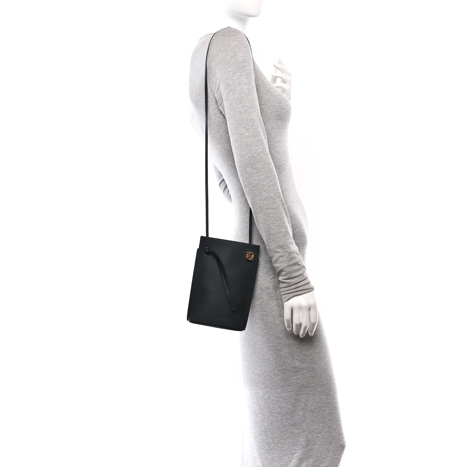 Loewe Classic Calfskin Dice Pocket Black 2 of 10