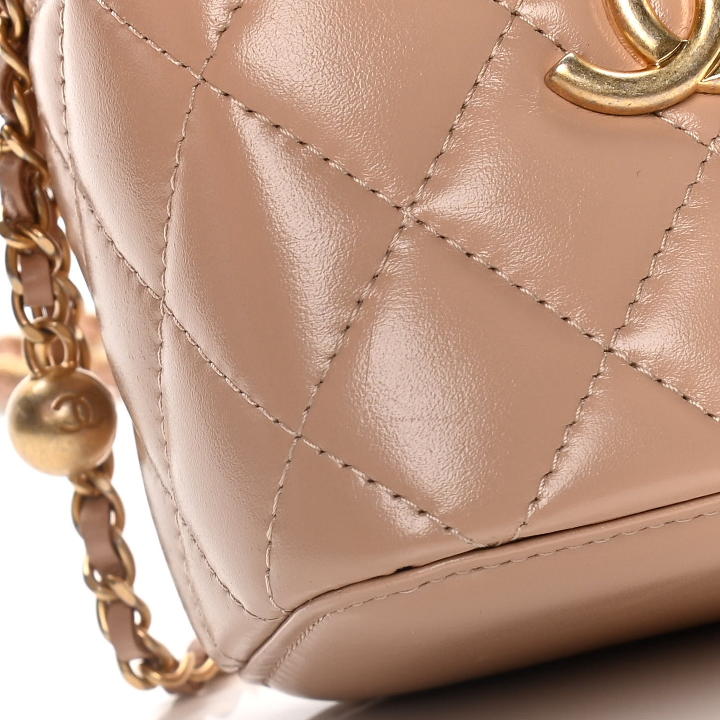 Calfskin Quilted Mini Perfect Fit Vanity Case With Chain Beige
