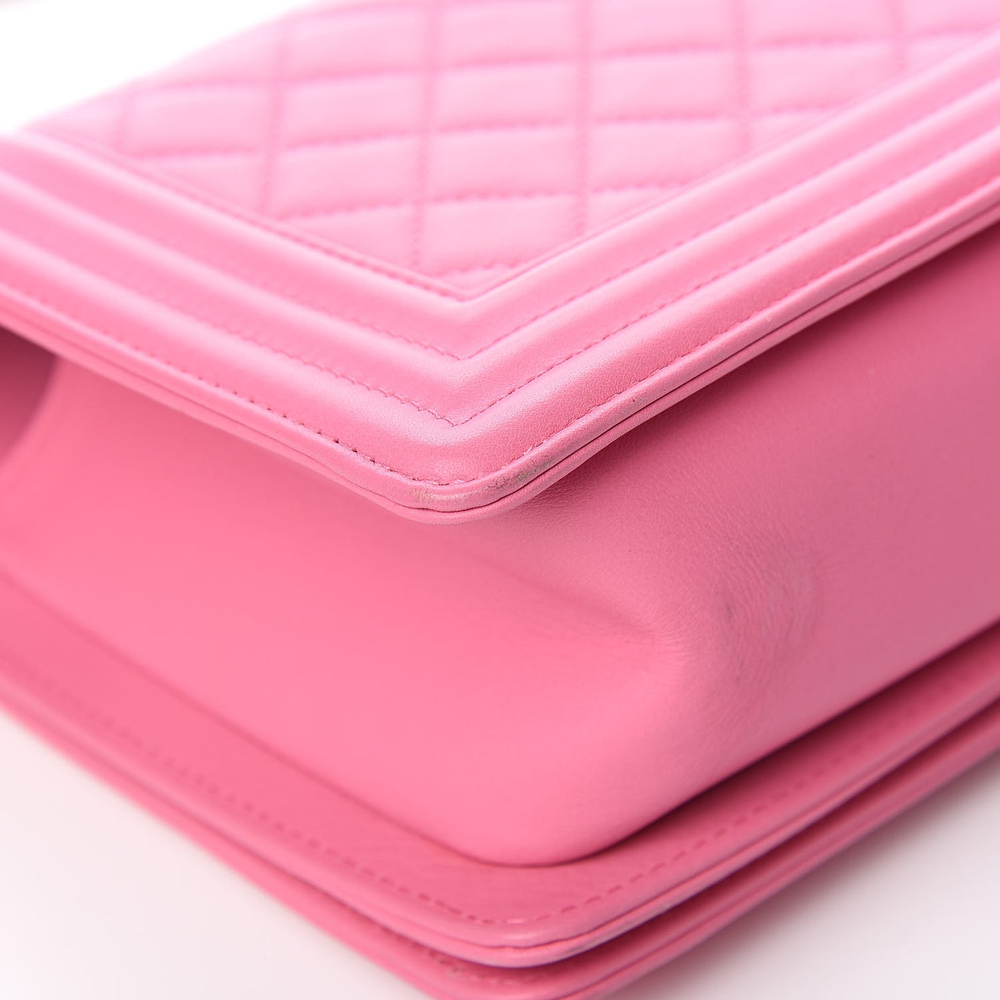 Lambskin Quilted Medium Boy Flap Pink