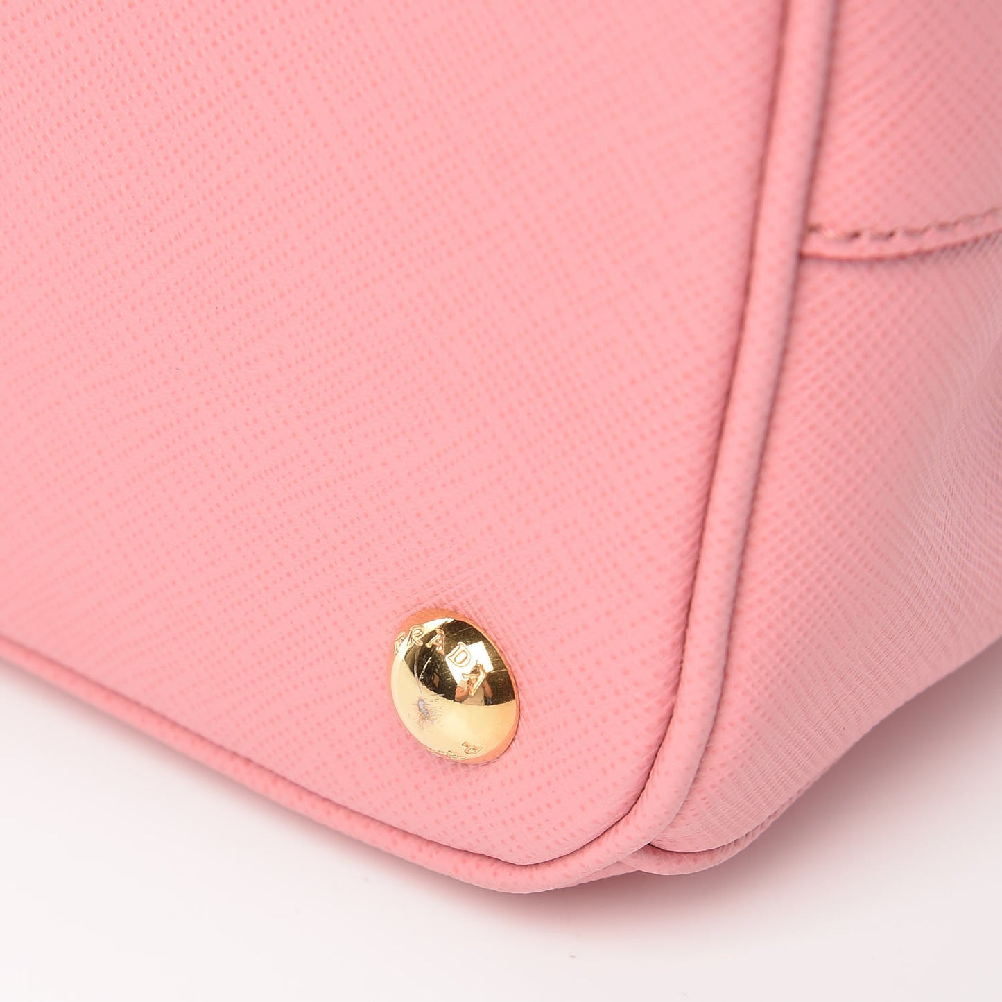 Saffiano Lux Medium Tote Petalo