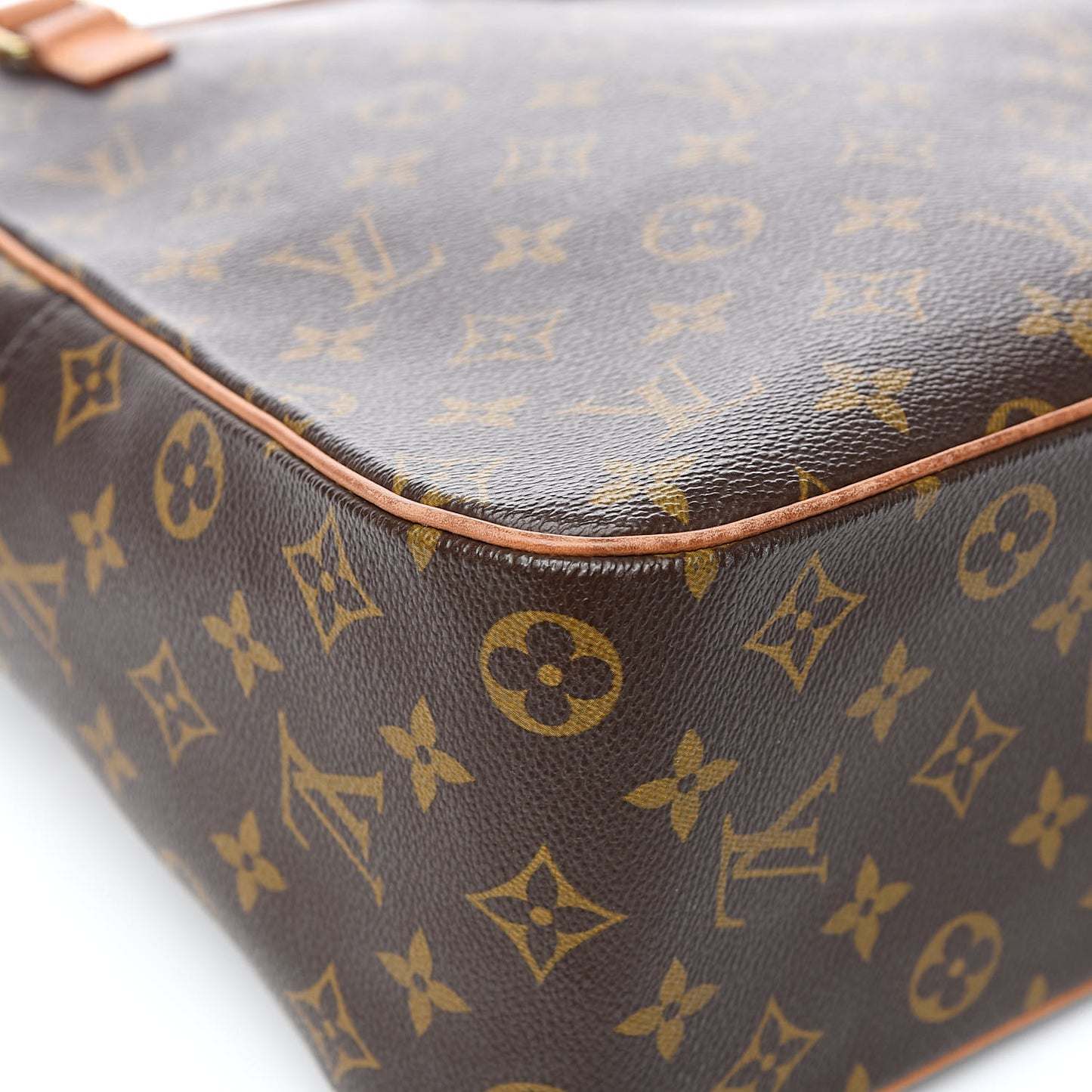 Monogram Excentri-Cite