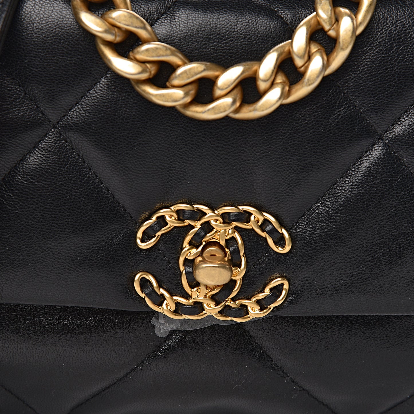 Lambskin Quilted Medium 19 Flap Black