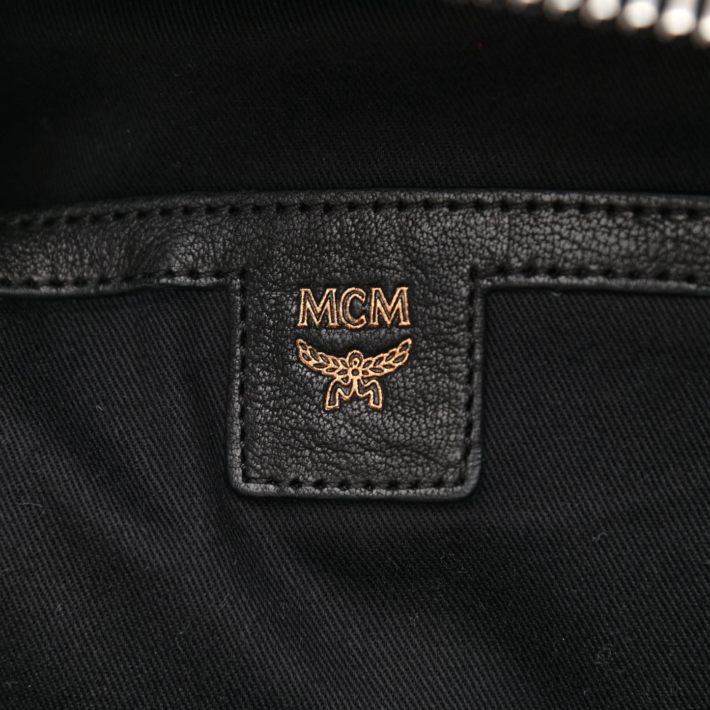 Metallic Visetos Medium Fox Fur Insignia Side Stud Stark Backpack Silver Black