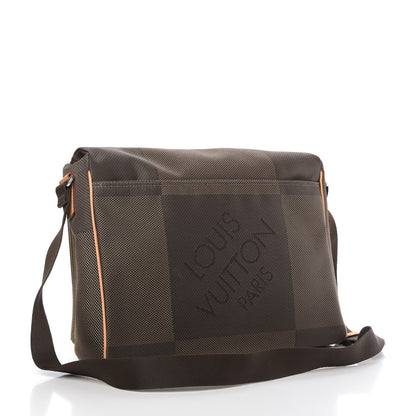 Louis Vuitton Damier Geant Messenger Bag Terre 3 of 9
