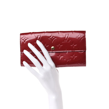 Louis Vuitton Vernis Sarah Wallet Pomme D'Amour 2 of 7
