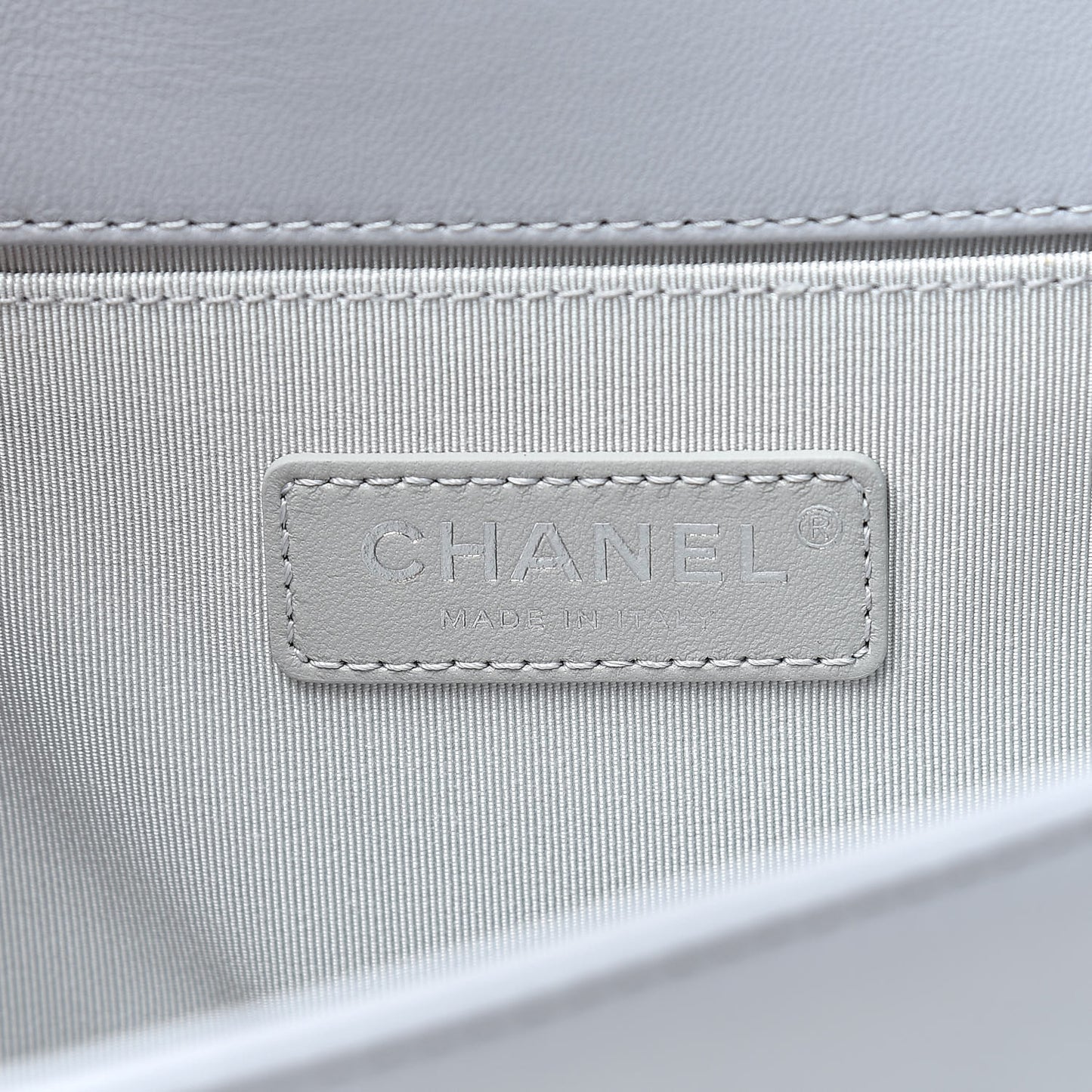 Lambskin Quilted Medium Boy Flap Grey