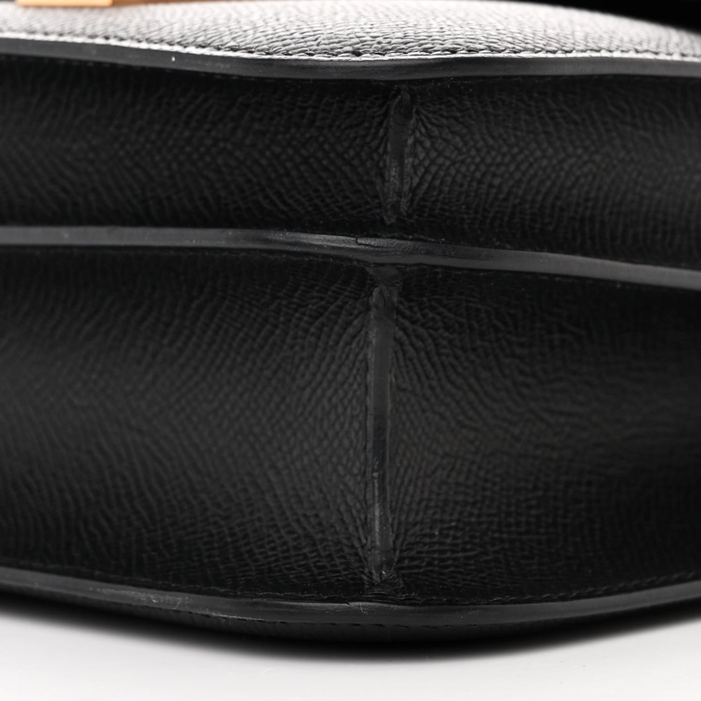 Epsom Constance 24 Black