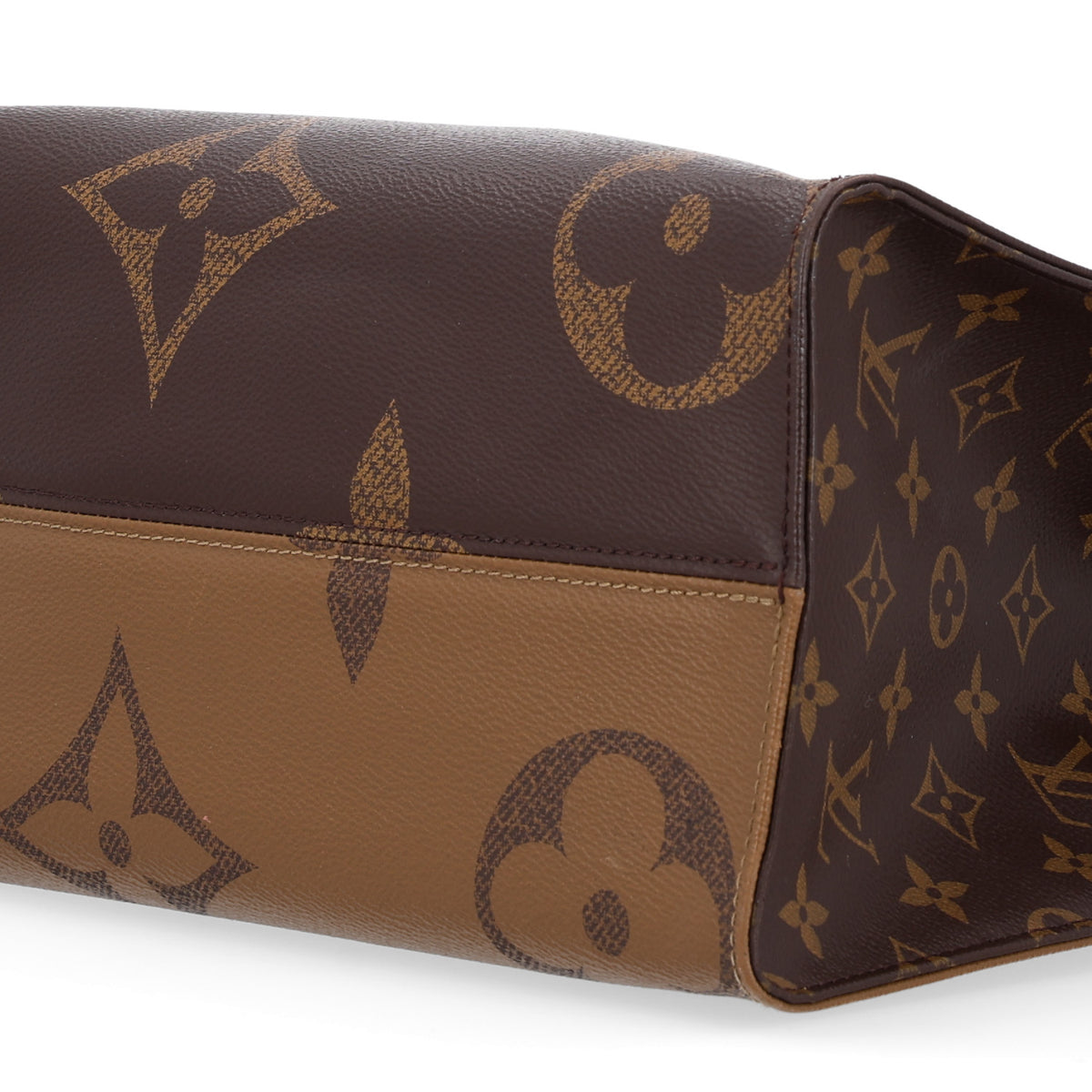 Louis Vuitton Reverse Monogram Giant Onthego MM 9 of 11