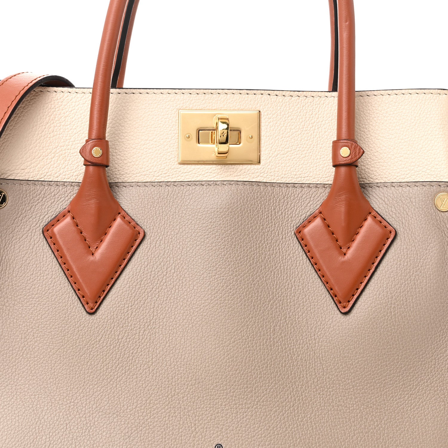 Louis Vuitton Calfskin Monogram Tufting On My Side Galet 7 of 9
