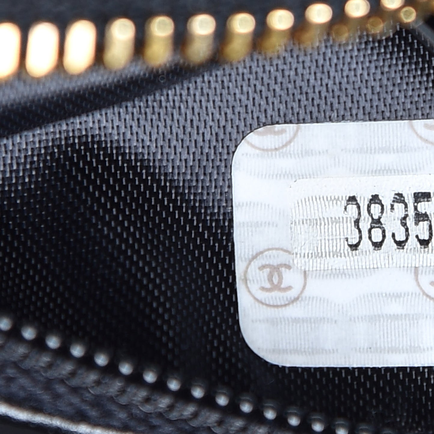 Caviar Quilted Shoulder Bag Black