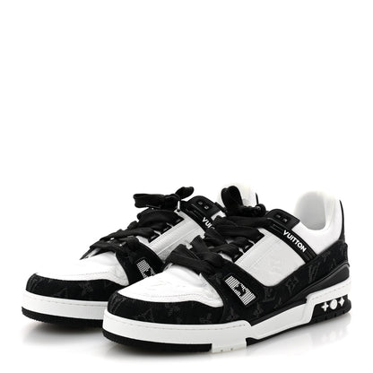 Louis Vuitton Calfskin Monogram Denim Mens LV Trainer Sneakers 9 Black 4 of 10