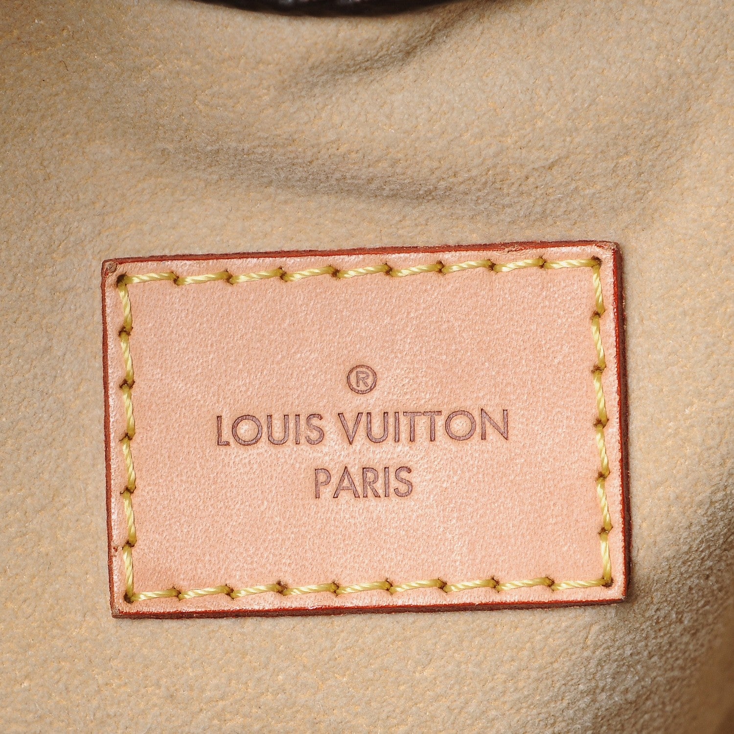 Louis Vuitton Monogram Artsy MM 6 of 10