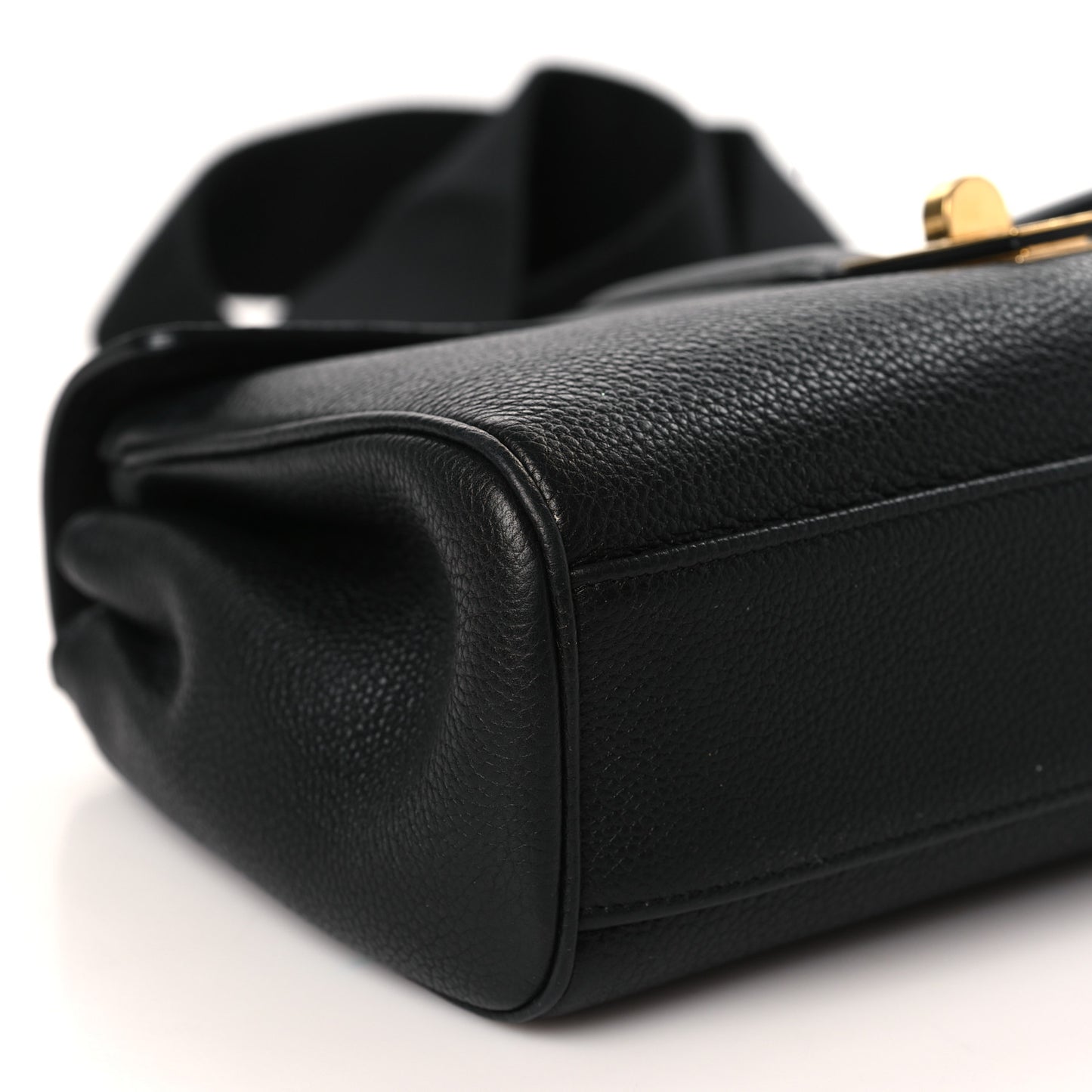 Grained Calfskin Teen Soft 16 Shoulder Bag Black