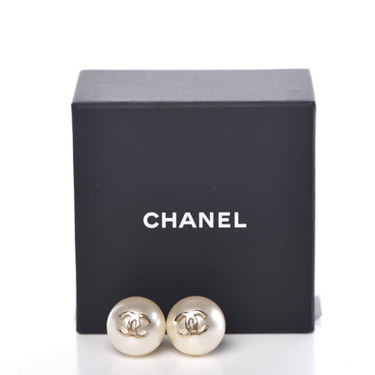 Chanel Pearl CC Large Earrings Gold 8 of 8