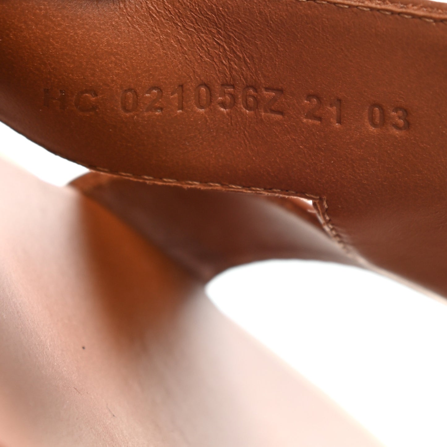 Box Calfskin Oran Sandals 42 Gold