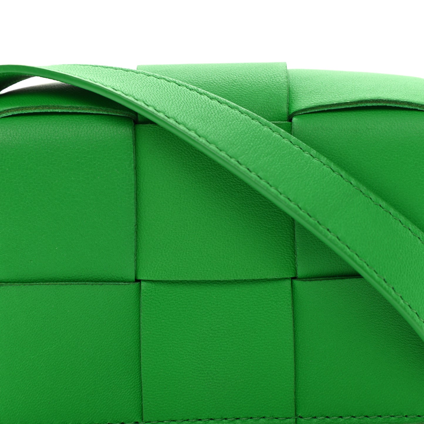 Lambskin Maxi Intrecciato Extra Mini Cassette Crossbody Bag Parakeet