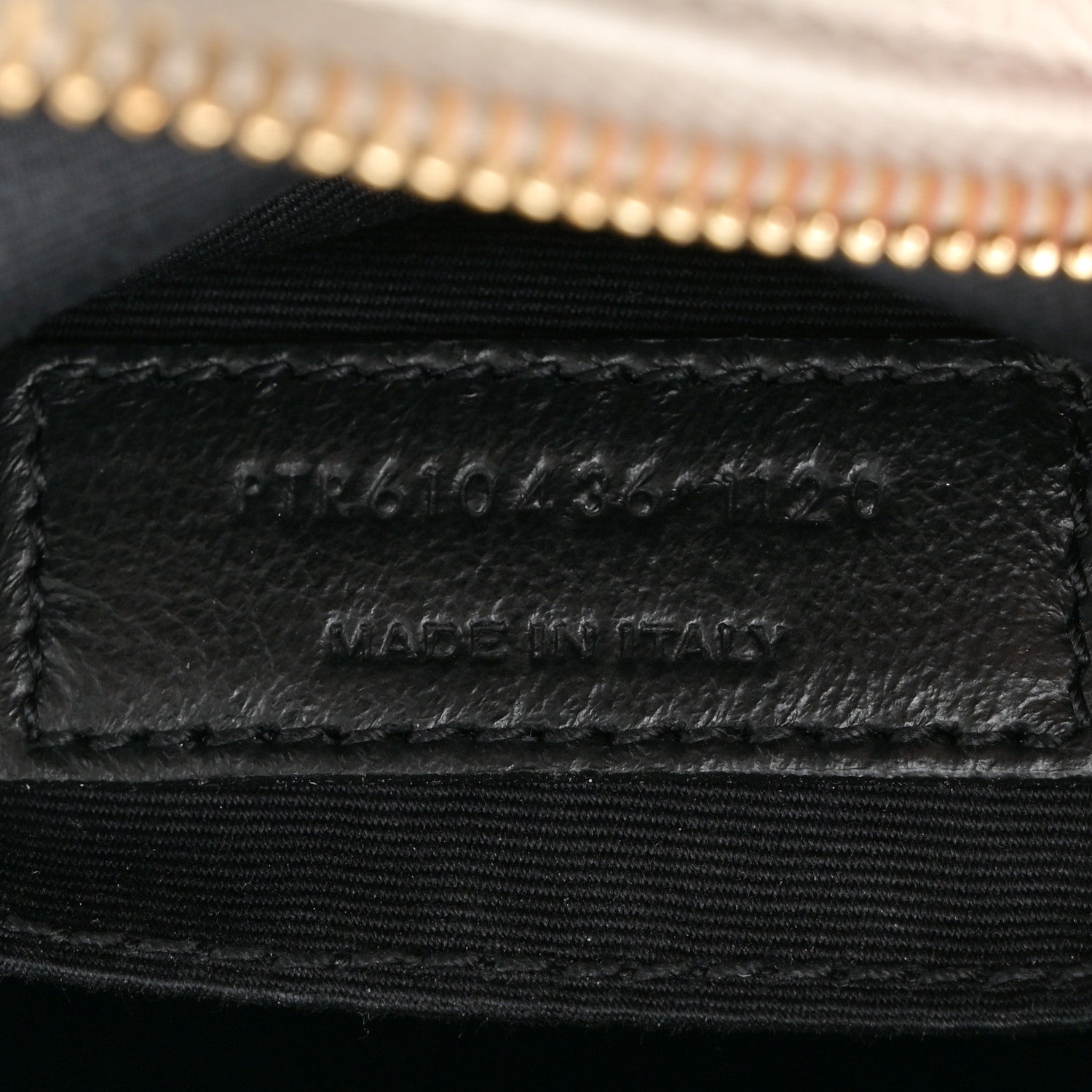 Saint Laurent Grain De Poudre Matelasse Chevron Quilted Round Vinyle Camera Bag Crema Soft 7 of 10