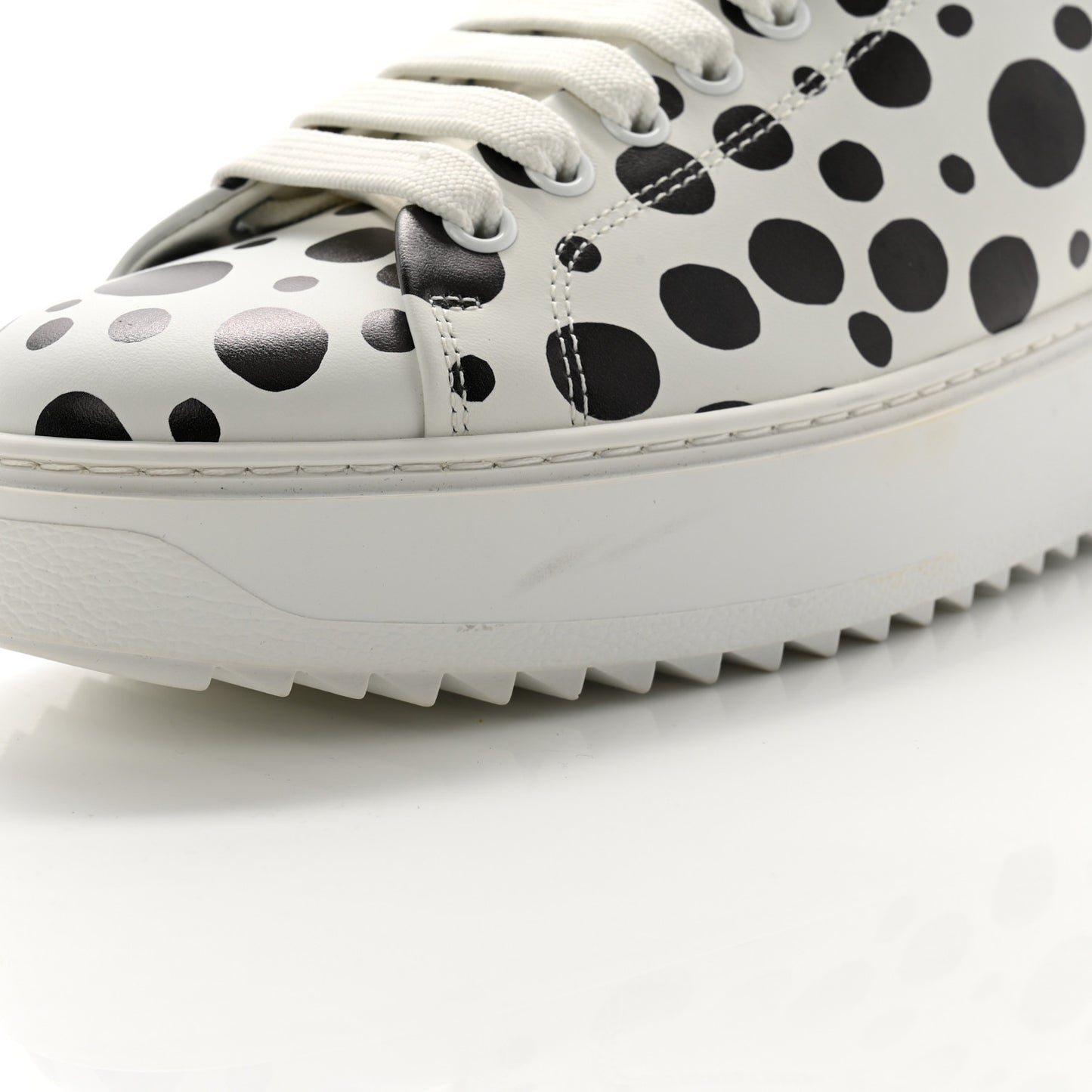 LV X YK Calfskin Printed Mens Infinity Dots Time Out Sneakers 38 White
