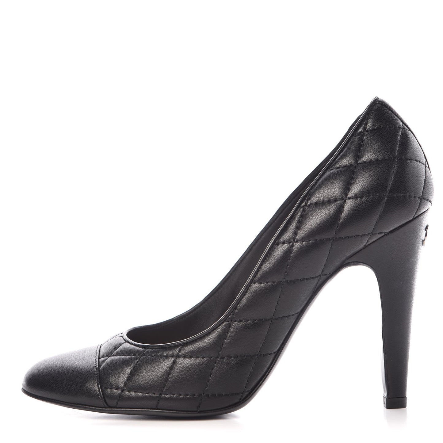 Lambskin Quilted Cap Toe Pumps 38 Black