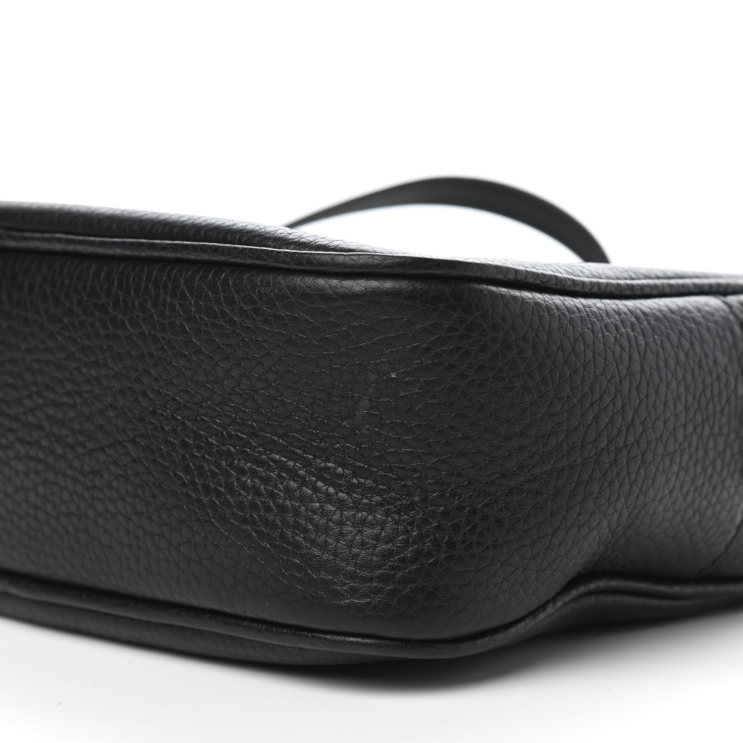 Gucci Pebbled Calfskin Small Soho Disco Bag Black 9 of 10