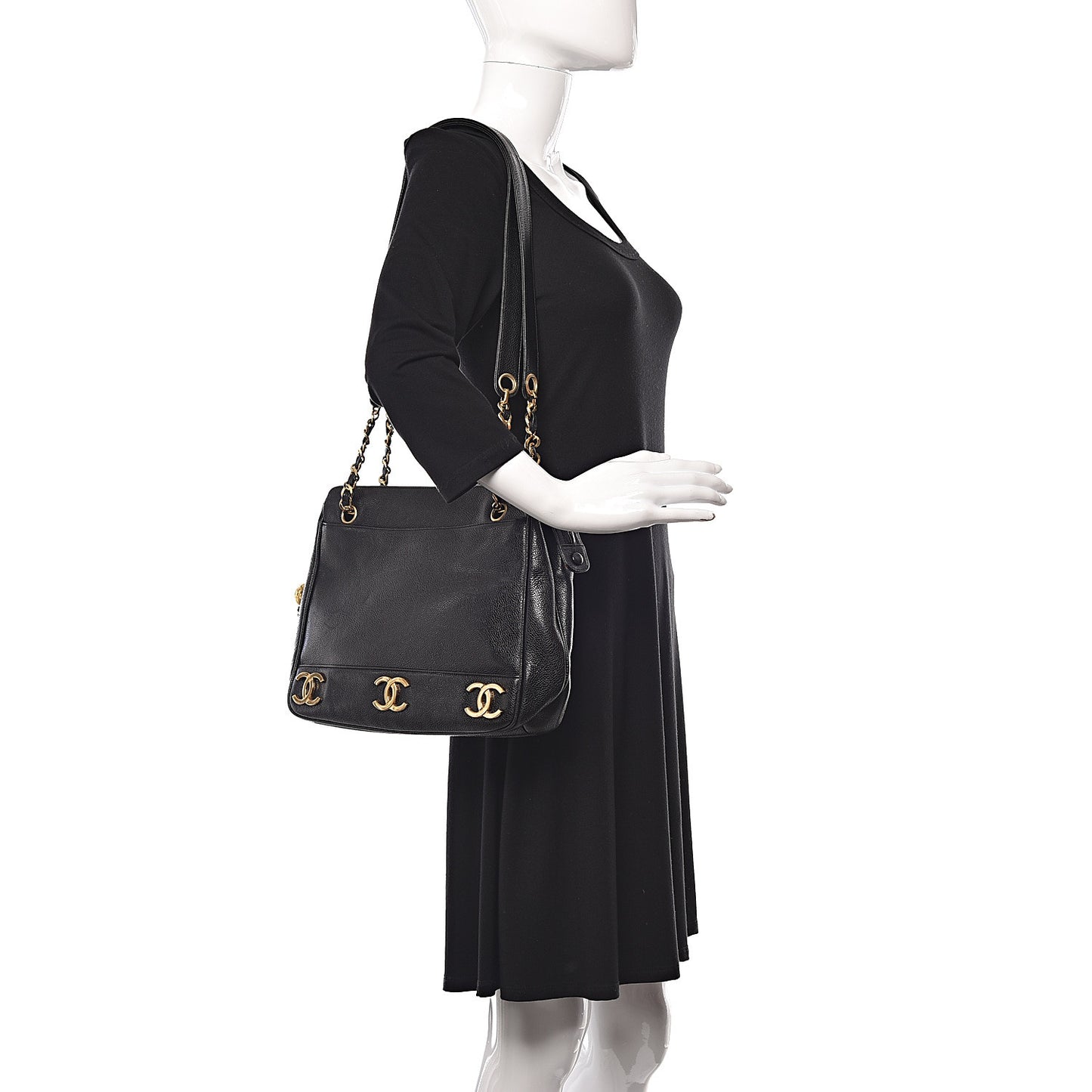Caviar Shoulder Bag Black