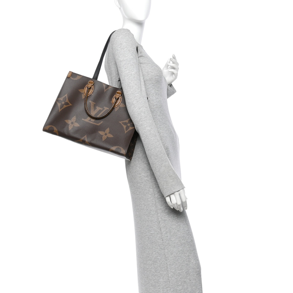 Louis Vuitton Reverse Monogram Giant Onthego MM 2 of 10