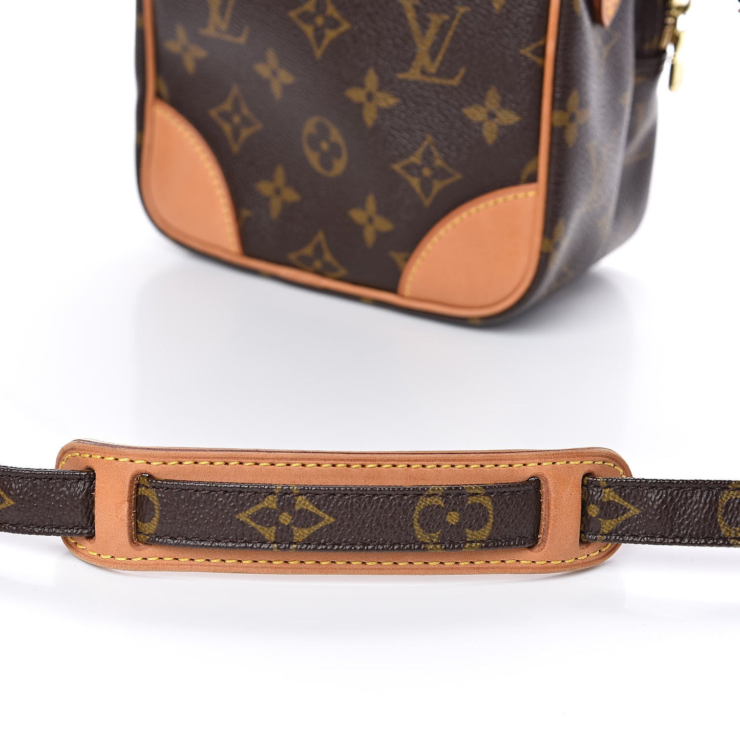 Monogram Amazone