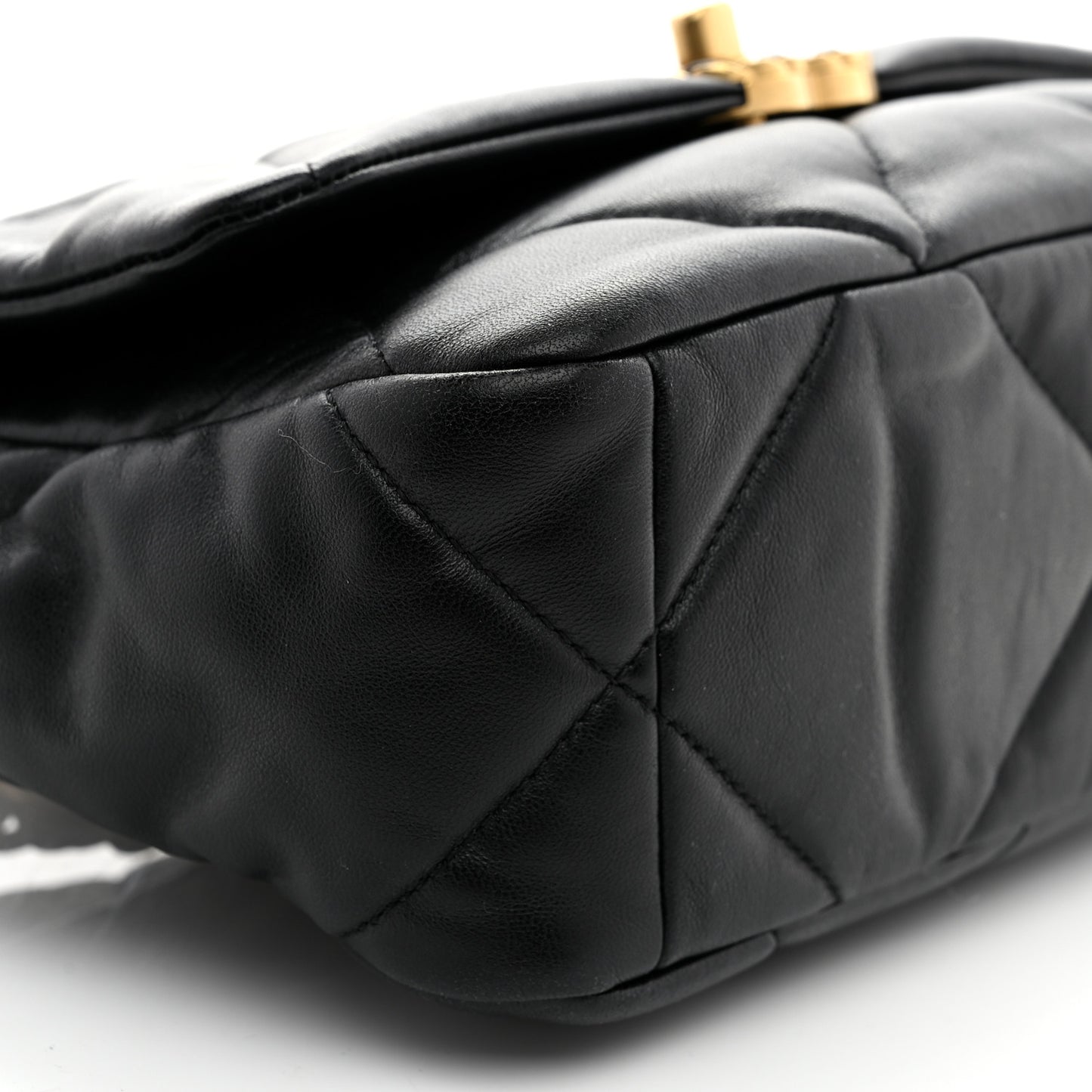 Lambskin Quilted Medium Chanel 19 Flap Black